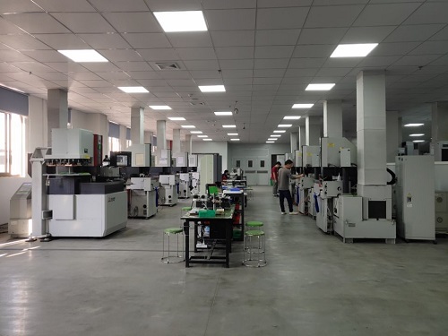 EDM department in YIZE MOULD